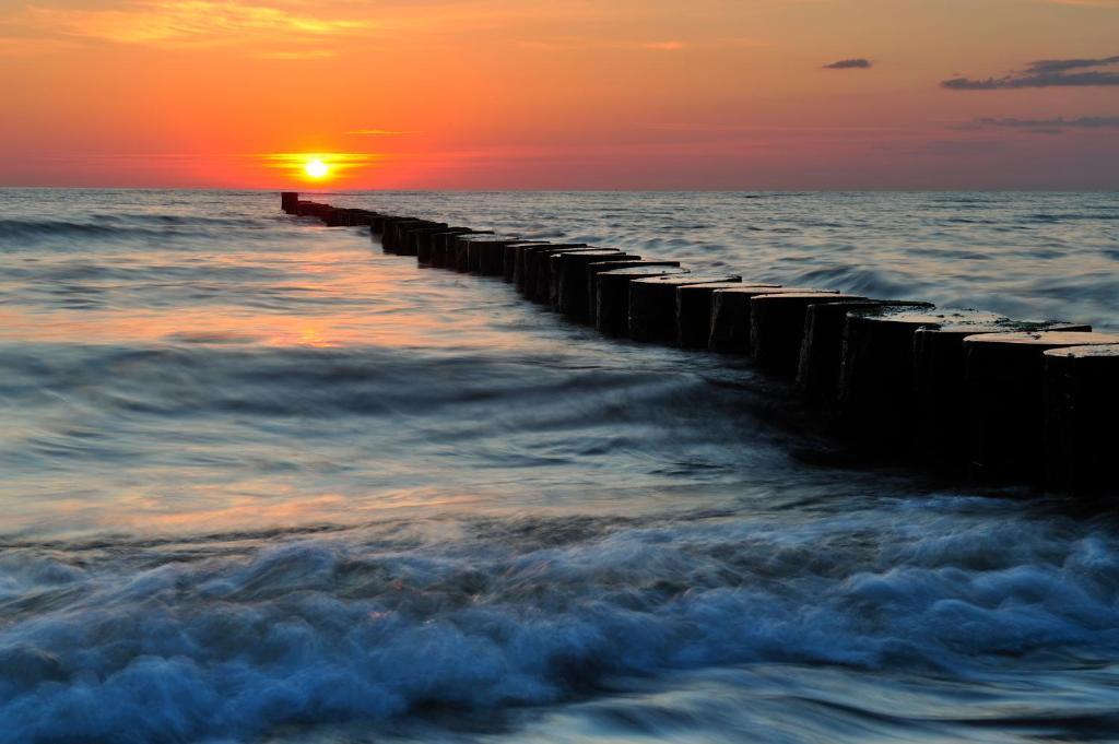Hotel & Restaurant Seebruecke Zingst Pokoj fotografie